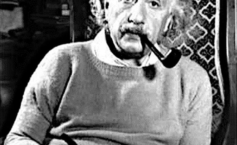 “Albert Einstein (1879-1955)”. Pensament Socialista.