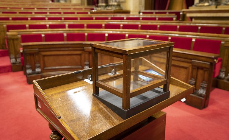 Falsedats i mentides des del primer dia