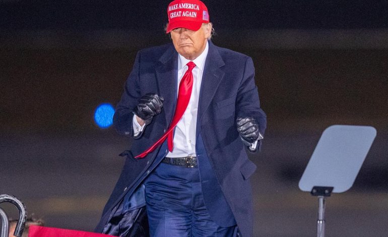 La tragedia y la farsa