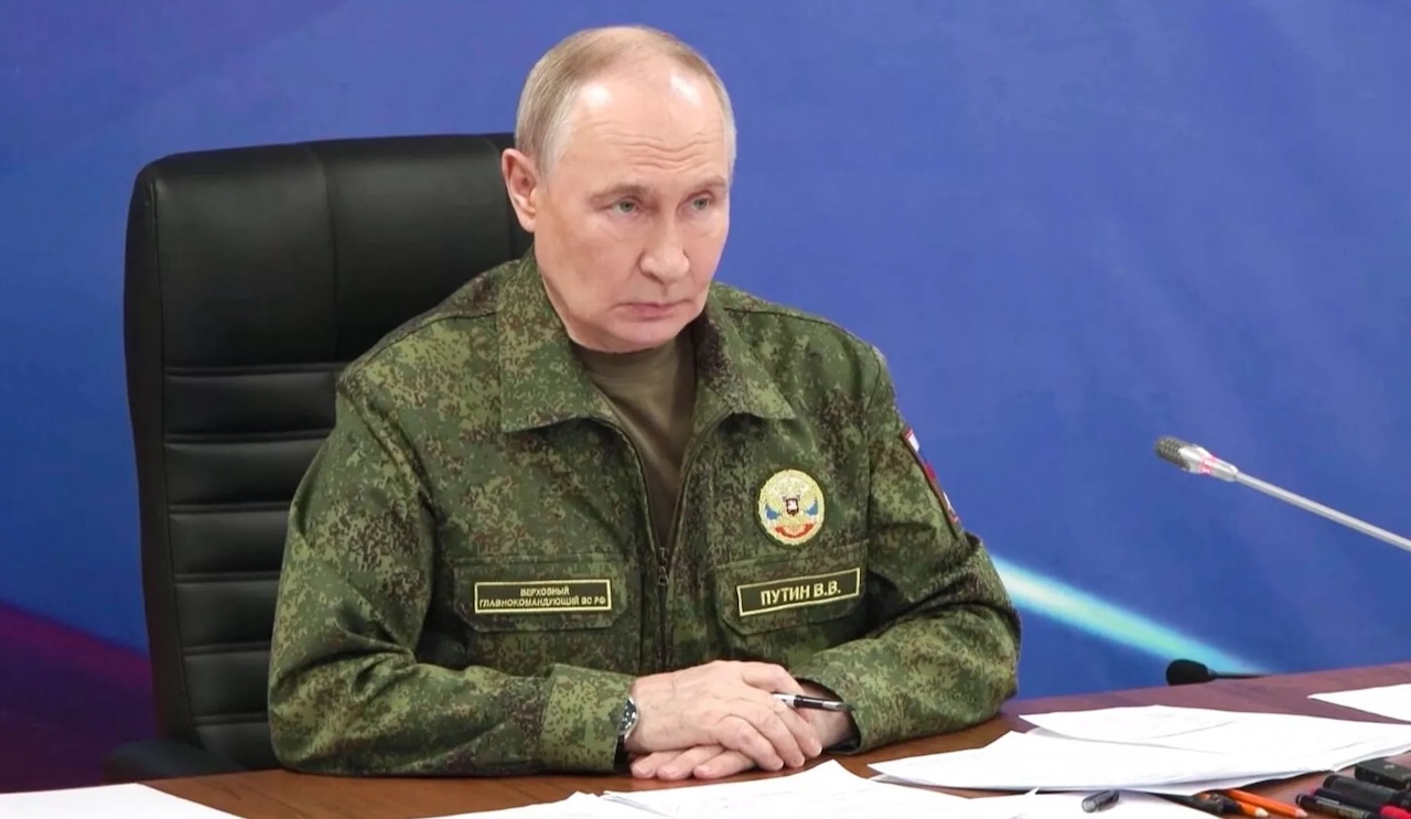 (Muntanya avall)/ Guerra Rússia contra Ucraïna, corrupció inclosa