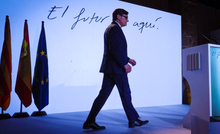 El president Illa posa Catalunya davant del mirall del futur